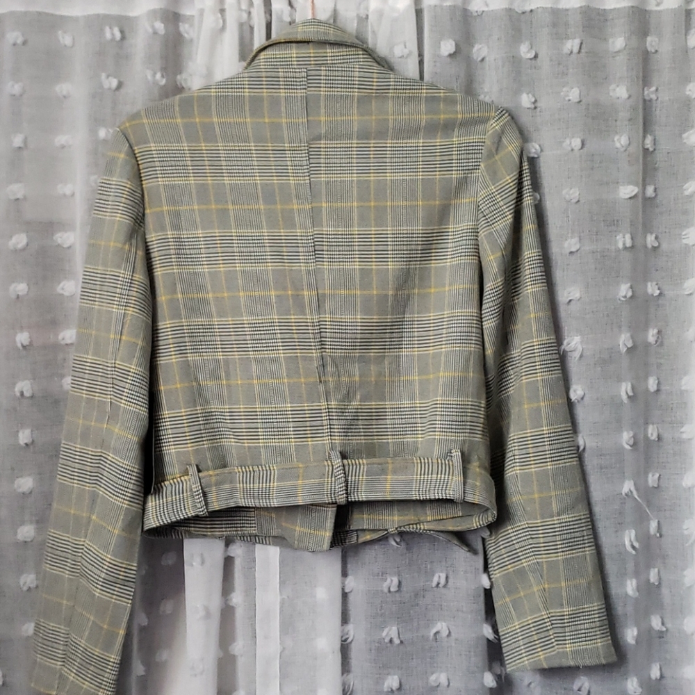 Jacket - Picture 8 of 10